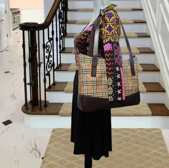 Burberry Tote Brown Nova Check Shoulder - Picture 4 of 16
